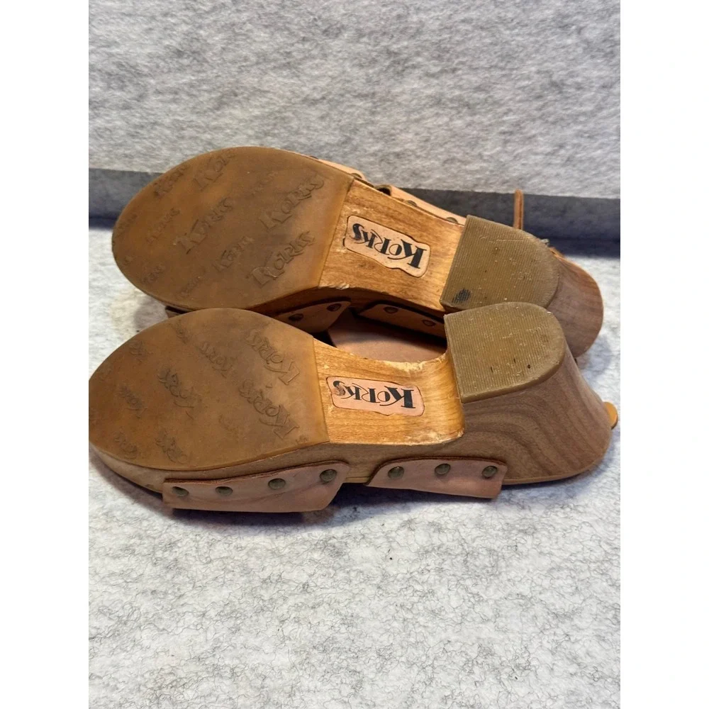 Korks tan sandels scrappy heel open toed Woman's size 7.5 comfort